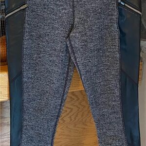 Athleta Woman's Herringbone Luxe Metro Drifter Faux Leather Side Legging Size XS